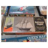 22 1/2" WOODEN BALTIMORE CLIPPER SHIP MODEL