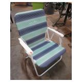FOLDING BEACH CHAIR