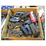 VINTAGE MARX MODEL TRAIN EINGINES AND TENDERS