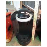 KEURIG COFFEE MAKER