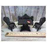 CAST IRON DOLL HOUSE FURNITURE