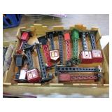 VINTAGE MARX TRAIN LIGHTS AND TOWERS