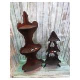 PAIR OF VINTAGE SMALL CORNER SHELVES