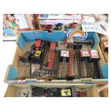 MARX MODEL TRAIN SIGNAL LIGHTS & TOWERS