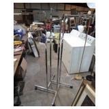 STORE CLOTHES DISPLAY RACK