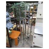 STORE CLOTHES DISPLAY RACK