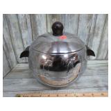 WEST BEND PENGUIN HOT / COLD SERVER