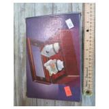 AMAMDA SMITH GIFT BOX