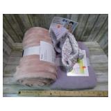 ROBE, THROW BLANKET & HEAD BANDS