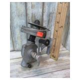 PELICAN 1020 SPINNING FISHING REEL