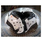 FOOTBALL SHOULDER PADS -- 60-80 lbs
