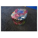 POKEMON TIN & CARD SLEEVES
