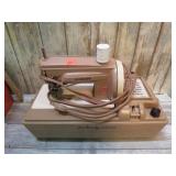 TOY SINGER SEWHANDY SEWING MACHINE