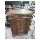 ANTIQUE RADIO - PHONGRAPH CABINET