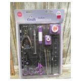 NEW-- CRAFT TOOL SET