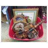 TUB -- MISC WALL DECOR