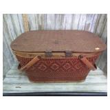 VINTAGE PICNIC BASKET & CARVING SET