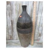 ART POTTERY VASE