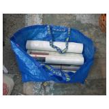 ROLL OF WALL PAPER