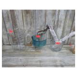 UNIQUE MEASURING CUP & 2 CHEMISTRY BEAKERS