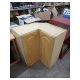 CORNER CABINET SECTION