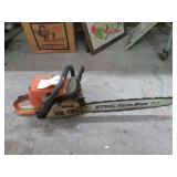 STIHL MS290 CHAINSAW -- HAS COMPRESSION - UNTESTED