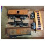 PRE-WAR LIONELL TIN MODEL TRAIN CARS