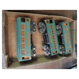 PRE-WAR LIONELL TIN TRAIN PASSENGER CARS