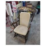 NICE ROCKING CHAIR