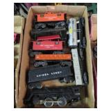 PRE-WAR LIONELL MODEL TRAIN ENGINE & CARS
