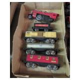 PRE-WAR LIONELL TIN MODEL TRAIN ENGINE & CARS