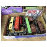 PRE-WAR LIONELL TIN MODEL TRAIN CARS