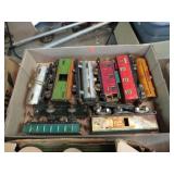 PRE-WAR LIONELL MODEL TRAIN CARS