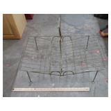 VINTAGE WIRE RACK
