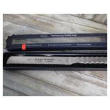 CONTEMPORARY CHALLAH KNIFE