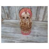 RUSSIAN NESTING DOLLS