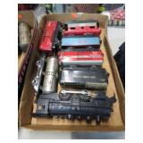 MARX MODEL TRAIN ENGINE & CARS