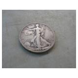 1934 1934 WALKING LIBERTY SILVER HALF DOLLAR