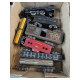 MARX MODEL TRAIN ENGINE & CARS