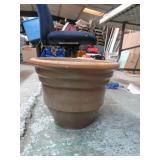 LARGE POTTERY PLANTER POT