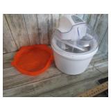 ICE CREAM MAKER