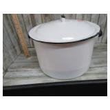 WHITE ENAMELWARE POT