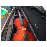 VIOLIN MUSICAL INSTRUMENT IN CASE WITH BOW