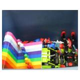 LEGO BLOCK CAR & FIGURES