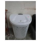 ULTRA WHEELED LAUNDRY BASKET