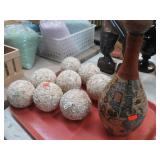 GLOBE BOTTLE & DECORATIVE BALLS