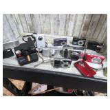 TUB LOT -- DIGITAL & FILM CAMERAS