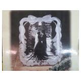 8 X 10 CRYSTAL PICTURE FRAME