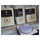 TOILET TISSUE HOLDER & TOWEL RINGS