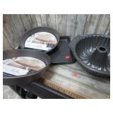 CAKE & BAKING PANS